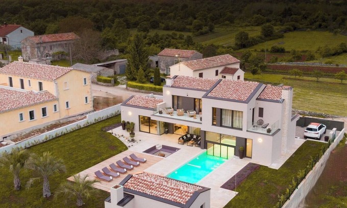 Kringa Villa | Luxury Villa with a heated indoor pool, wellness and spacious outside living.