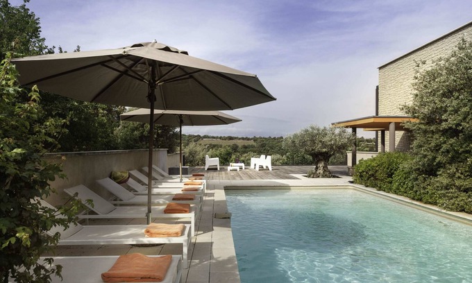 Venasque Villa | Luxury Villa with Beautiful Pool and Sublime Surroundings