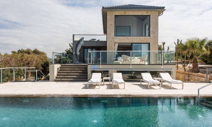 Tersanas Villa | Luxury villa with peninsula & mountain view