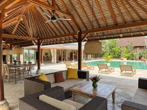 Suraberata Villa | Luxury Villa with Pool, Yoga, Jungle activities & Surf near Balian Beach
