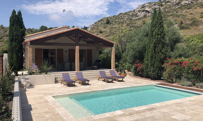 Fitou Villa | Luxury villa with private pool, peaceful, ancient wine village, close to sea