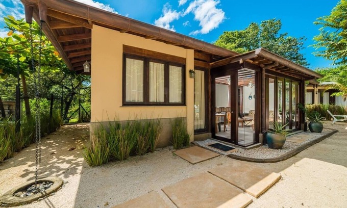 Avellanas Beach House | Luxury Villas in Playa Avellanas, Guanacaste/House 4