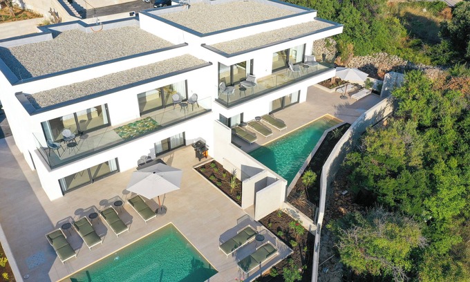 Jakisnica Villa | Luxury Villas Sunrise & Sunset with two private heated pools