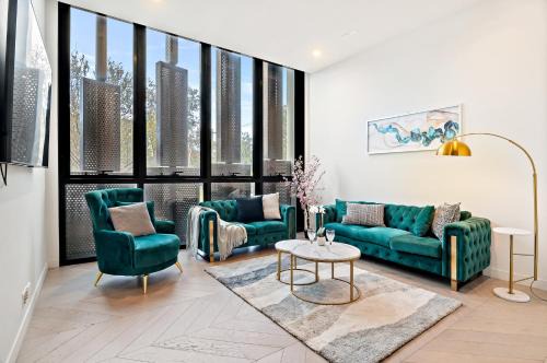 Port Melbourne House | Luxury VIP 4-Bedroom Townhouse in Port Melbourne