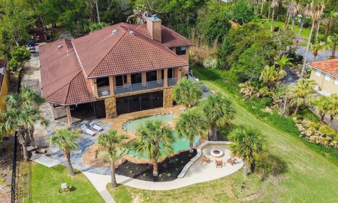 Clear Lake Shores House | Luxury Waterfront Estate w/Heated Pools, Private Pier & Steps to the Boardwalk!