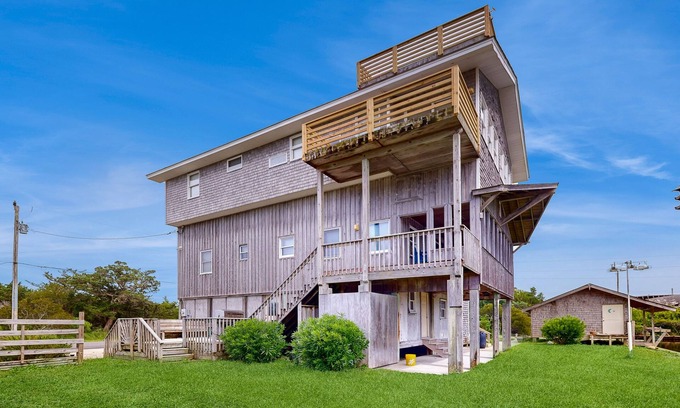Frisco House | Luxury Waterfront Living in Frisco's Coastal Paradise w/Rooftop Deck