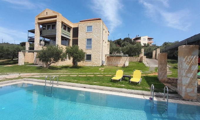 Agia Villa | Luxury with private heated pool close to beach ponoramic views for 6-12 people.