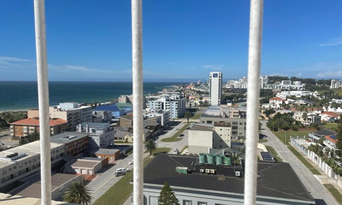Humewood Apartment | Luyindalo Accomodation at Granten Heights