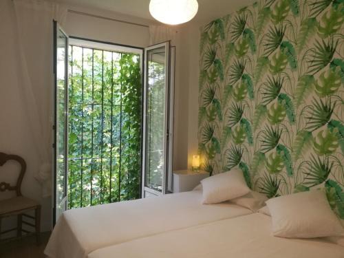 Santa Cruz Apartment | Luz Y Tranquilidad Barrio De Sta Cruz