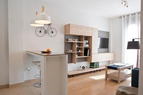 San Vicente Apartment | Luz y Tranquilidad en el Casco Histórico - Parking Gratis