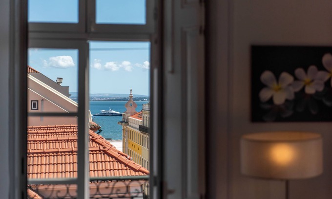 Santa Maria Maior Apartment | LV Premier Baixa CN1