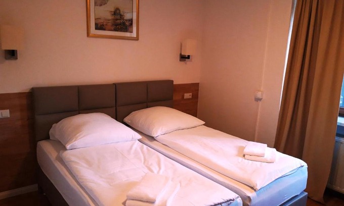 Tiergarten Apartment | LV Rooms & Apartments am Lützowplatz