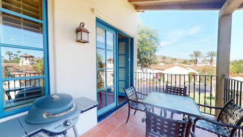 La Quinta Apartment | LV222 Spacious Upstairs 2BR Lock-Off in Legacy Villas