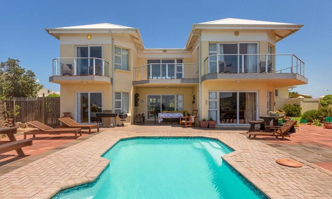 Cape Saint Francis House | Lyngenfjord House