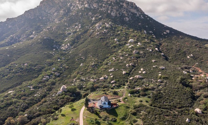 Jamul House | Lyons Peak Vacation Rental- Bohemian Unit