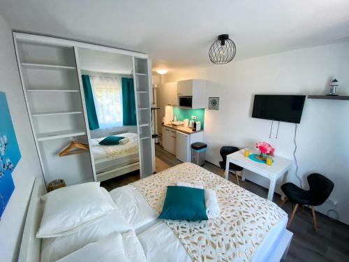 Balatonfoldvar Apartment | Málna Apartman Juventus