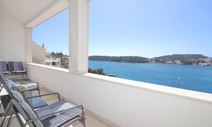 Stikovica Apartment | M Apartment 5- SeaView+Parking