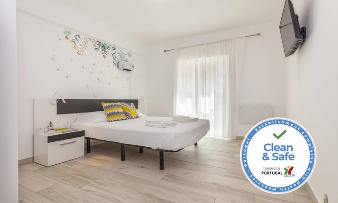 Lagos Apartment | M - Bedroom 2 at Martin & Tomas Guesthouse