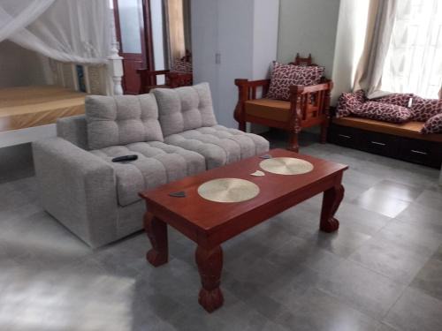 Malindi Apartment | M&K Brown
