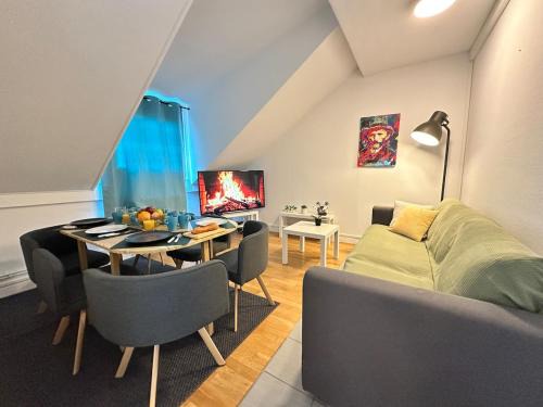 Devant-les-Ponts Apartment | M Lorry Pop Art 3 chambres avec balcons proche Metz