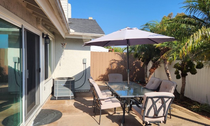 Bay Terraces House | M to L Term Master Suite - King bed, desk. TV, AC and WiFi in San Diego