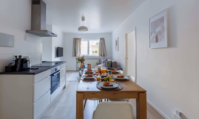 Wijk van de Squares Apartment | MA - Berlaymont I - Two Bedroom Apartment, Sleeps 6