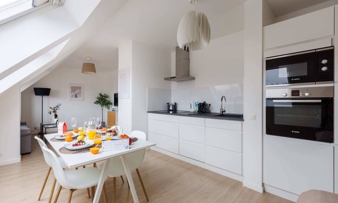 Wijk van de Squares Apartment | MA - Parlement V - Studio Apartment, Sleeps 4