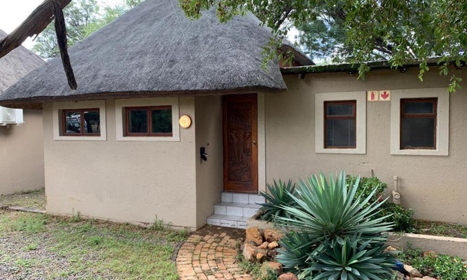 Bela-Bela Cabin | Mabalingwe Elephant Lodge 256A