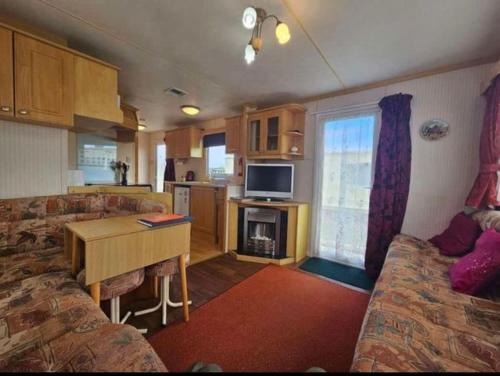 Mablethorpe and Sutton Ski Chalet | Mablethorpe towervans A20