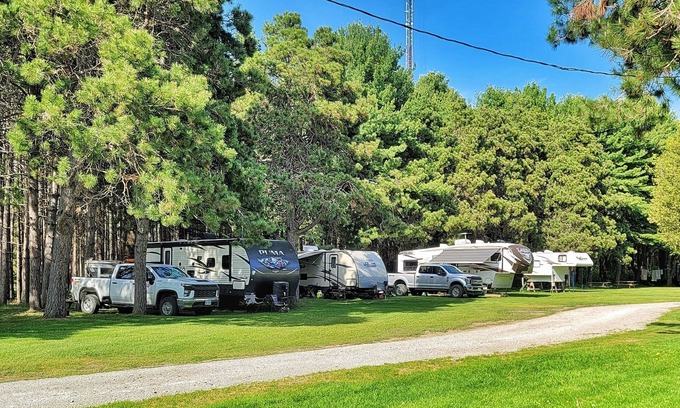 Algoma District Hotel | MacIver's Motel & Campground