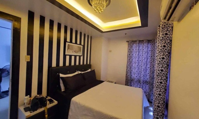 Ermita Night District Condo | Madeline's