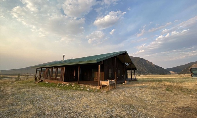 Cameron House | Madison Anglers House - Roam Property Management