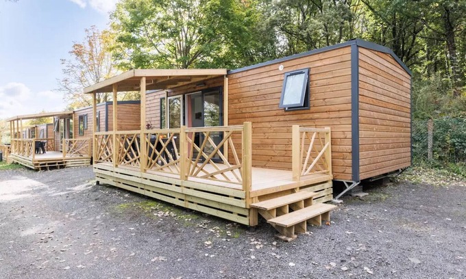 Chatel-Guyon House | Maeva Respire campsite in La Croze * - Premium Cottage 3 Parts 4 People + TV