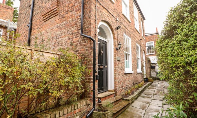 Louth House | Magdalene House
