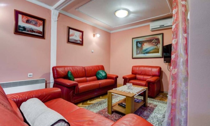 Karuc Apartment | Magestic Lake - Spacious 2BD Apartment