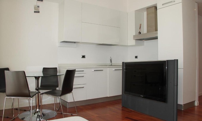 Garegnano Apartment | Maggiore Cozy Apartment
