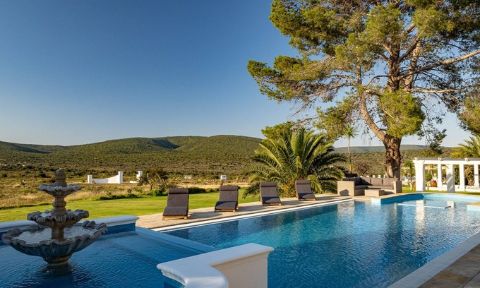 Jansenville House | Magic Hills - Ilanga Manor House