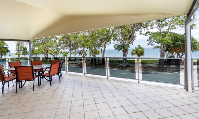 Bongaree House | Magical holiday home - Welsby Pde, Bongaree