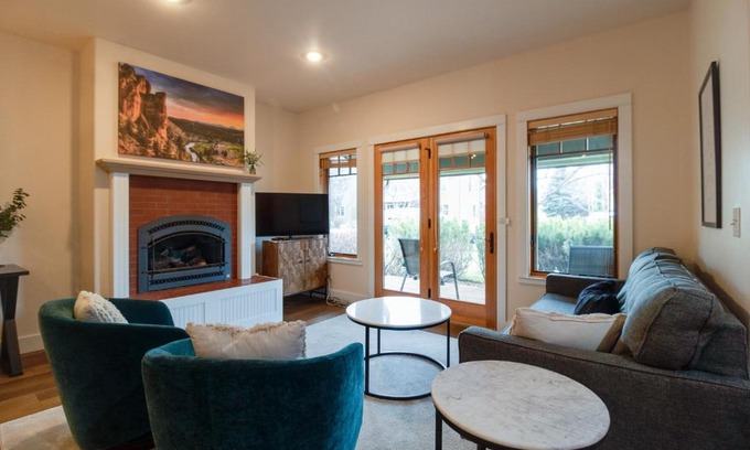 Sisters Apartment | Magical Sisters Retreat