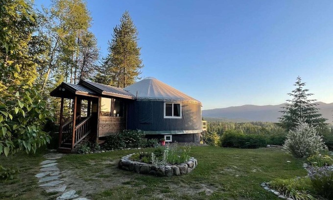 Sandpoint Cabin | Magical Yurt in the Forest - 4 seasons of fun!