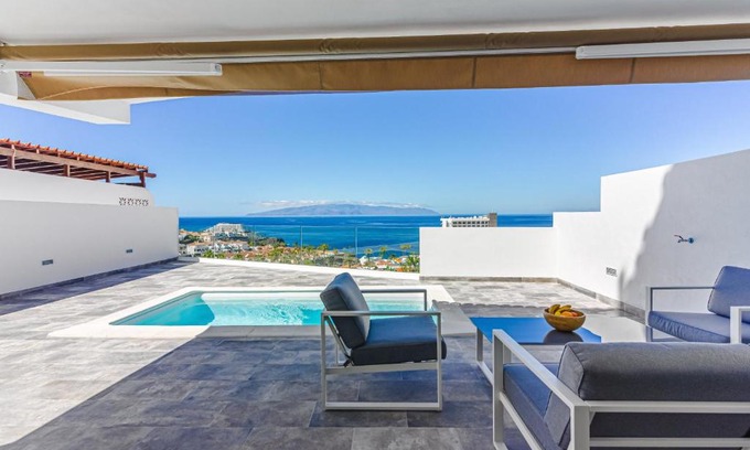 Los Gigantes House | Magnífico Bungalow con Vista Panorámica y Piscina Privada