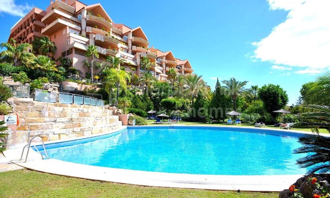 Nueva Andalucia Apartment | Magna Marbella - Apartamento de Lujo y golf en zona de Puerto Banús
