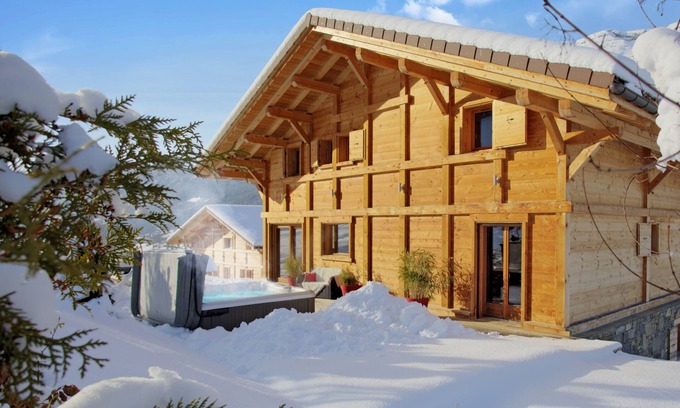 Les Villards-sur-Thones Ski Chalet | Magnifique Chalet au Calme Tout Confort Avec Jacuzzi