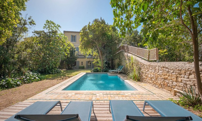 Saint-Laurent-d'Aigouze House | Magnificent house, park, swimming pool, village center, beaches 15 min