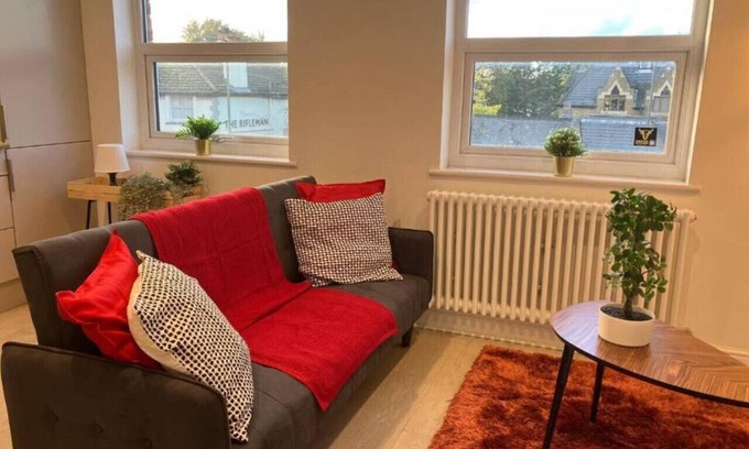 Epsom Apartment | Magnificent 1 bed 10East StFlat4