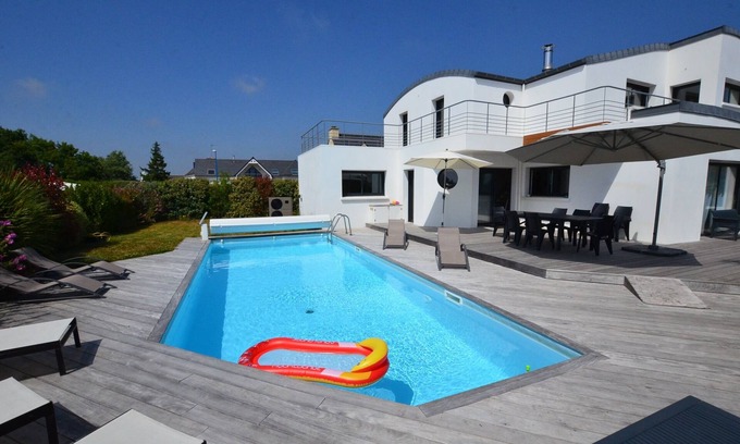 Doelan Villa | Magnificent 4 * villa with heated pool from early May, sea view terrace