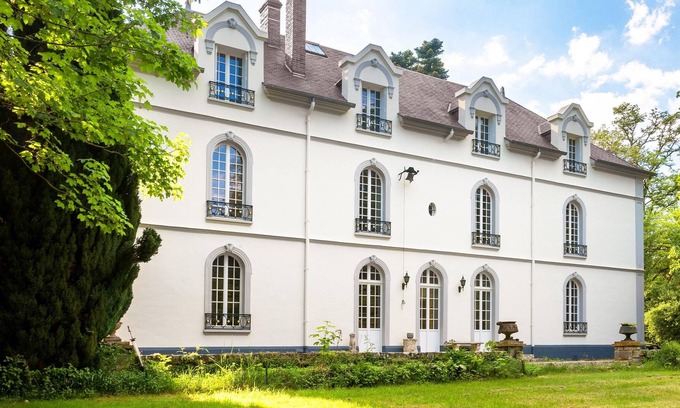 Grez-sur-Loing House | Magnificent 7-bedroom château set in 3 hectares of parkland 1 hour from Paris