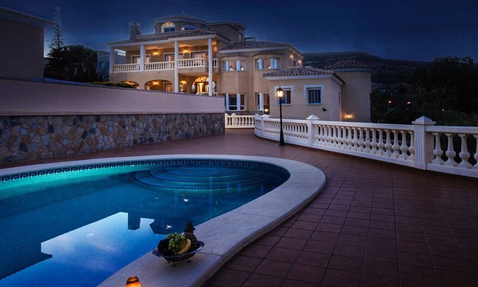Coveta Fuma Apartment | Magnificent apartment in the villa, Pool, seaside, view of the sea!
