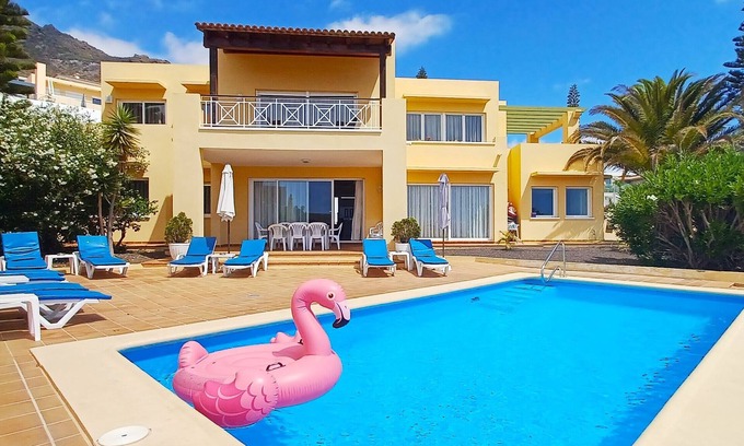 Costa Adeje Villa | Magnificent detached Villa with 5 Bedrooms, Private Pool, WI-FI, Tropical Garden