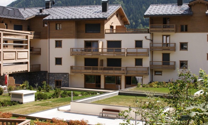 Bourg-Saint-Maurice Apartment | MAGNIFICENT APARTMENT FOR 4 PEOPLE IN BOURG SAINT MAURICE LES ARCS WITH GARAGE